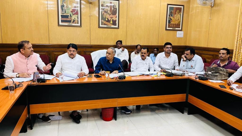 विधानपरिषद् में “याचिका समिति” की बैठक में प्रतिभाग किया।