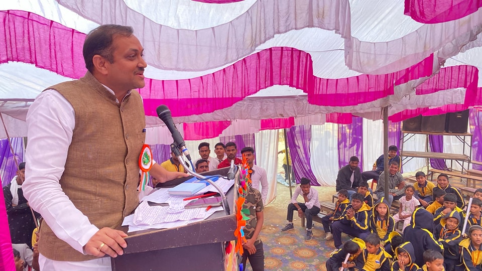निन्दुरा में “युगांतर विद्या मंदिर इंटर कॉलेज” में आयोजित वार्षिकोत्सव समारोह